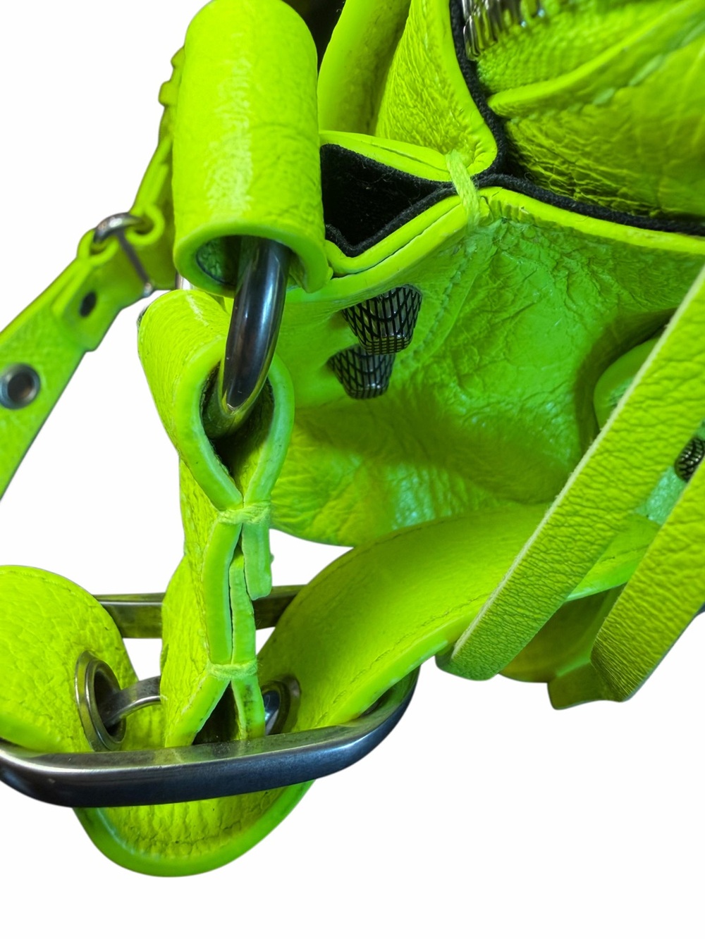 🎉 SOLD 🎉  BALENCIAGA Neo Cagole City XS – Fluo Neon Yellow Heart Rare - Picture 7 of 16